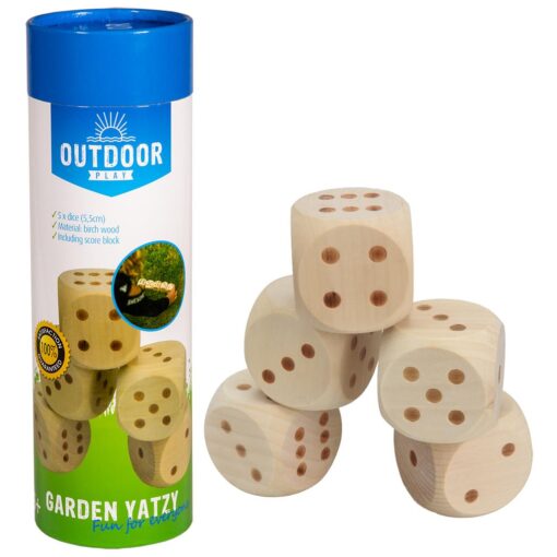 outdoor play dobbelstenen